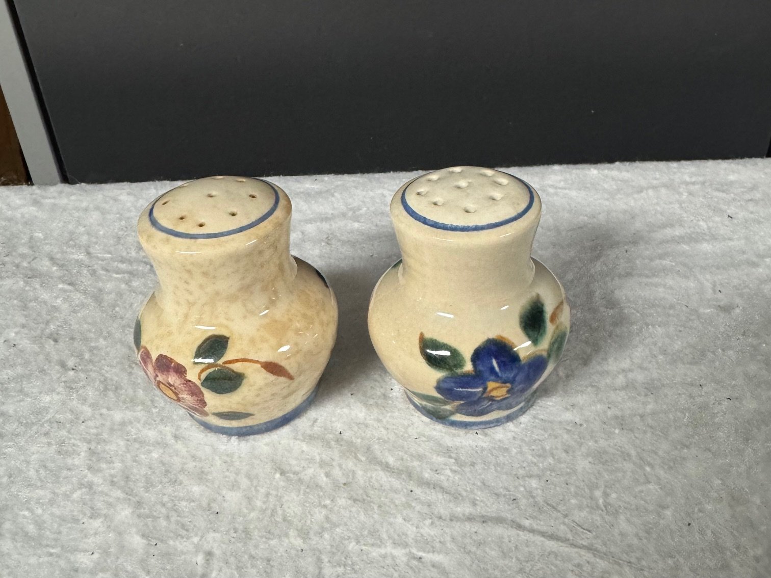 Vintage Salt & Pepper Shakers 2 – 2.25” tall