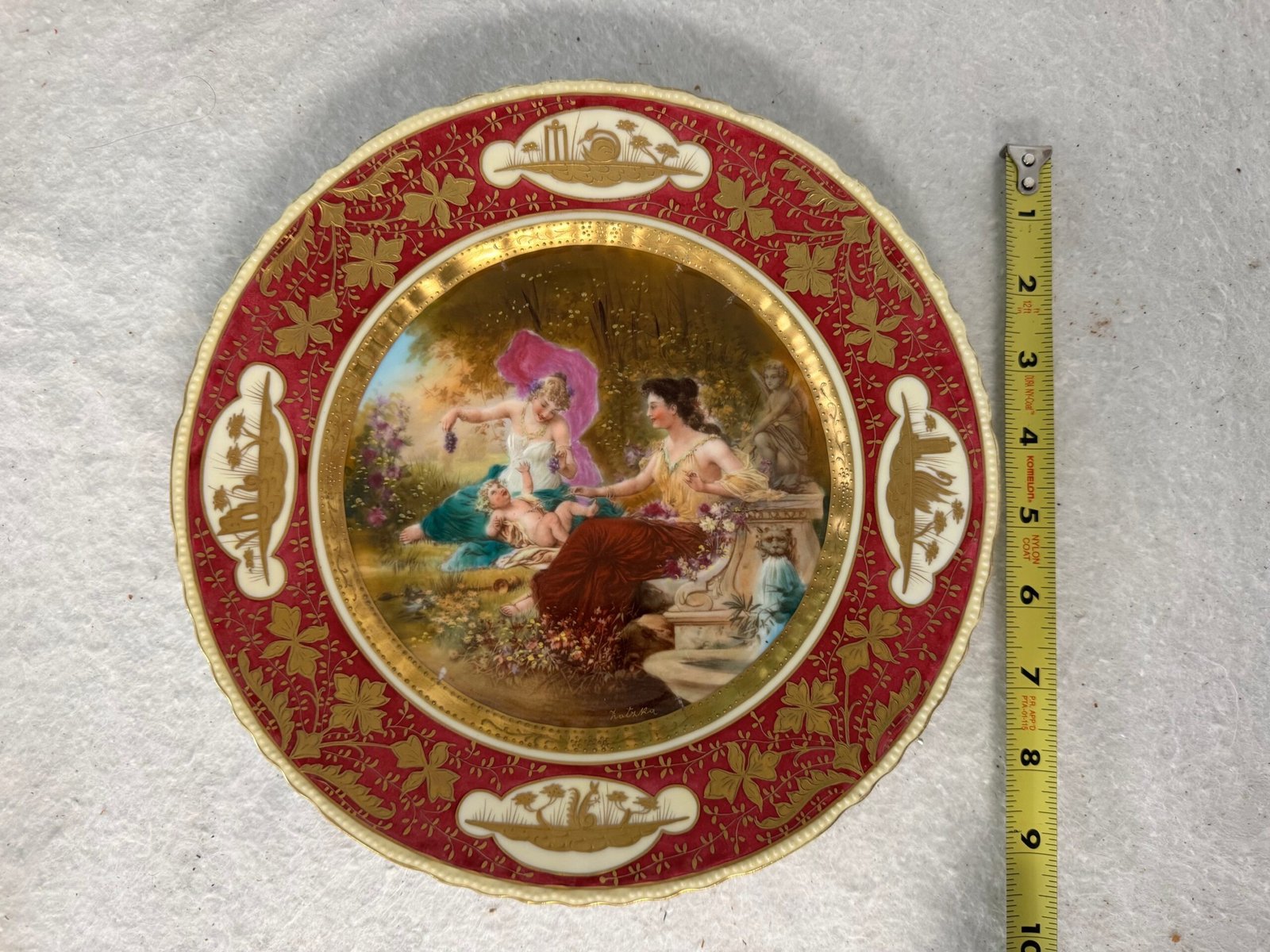 Decorative Collectors Plate